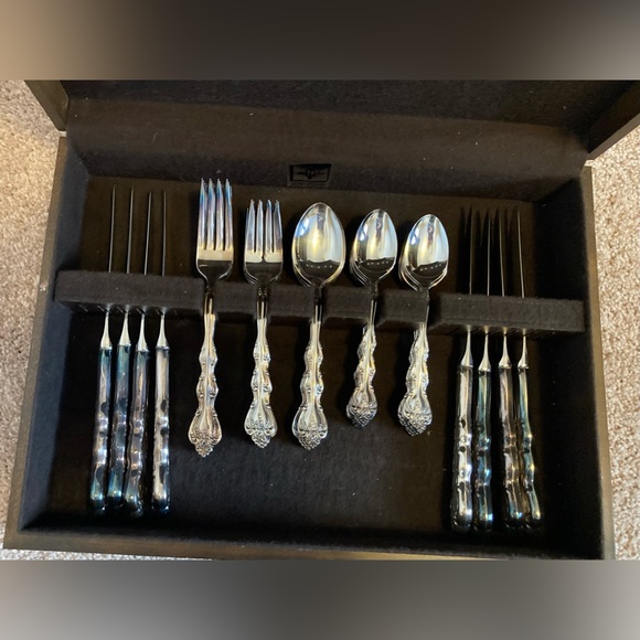 Storage Box for Flatware. - Picture 3 of 3